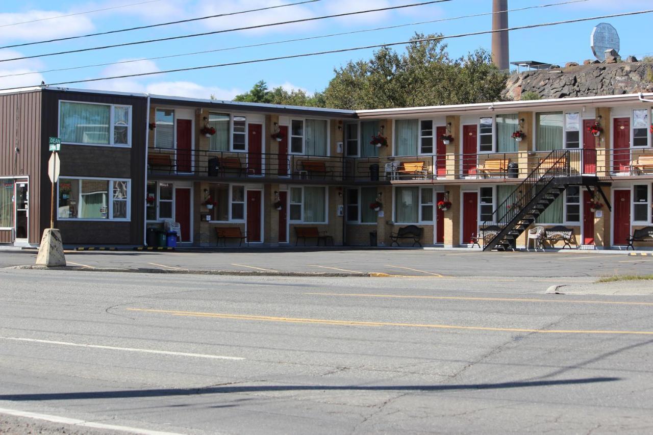 Imperial Fireside Inn Sudbury Kültér fotó