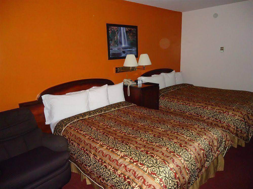 Imperial Fireside Inn Sudbury Kültér fotó